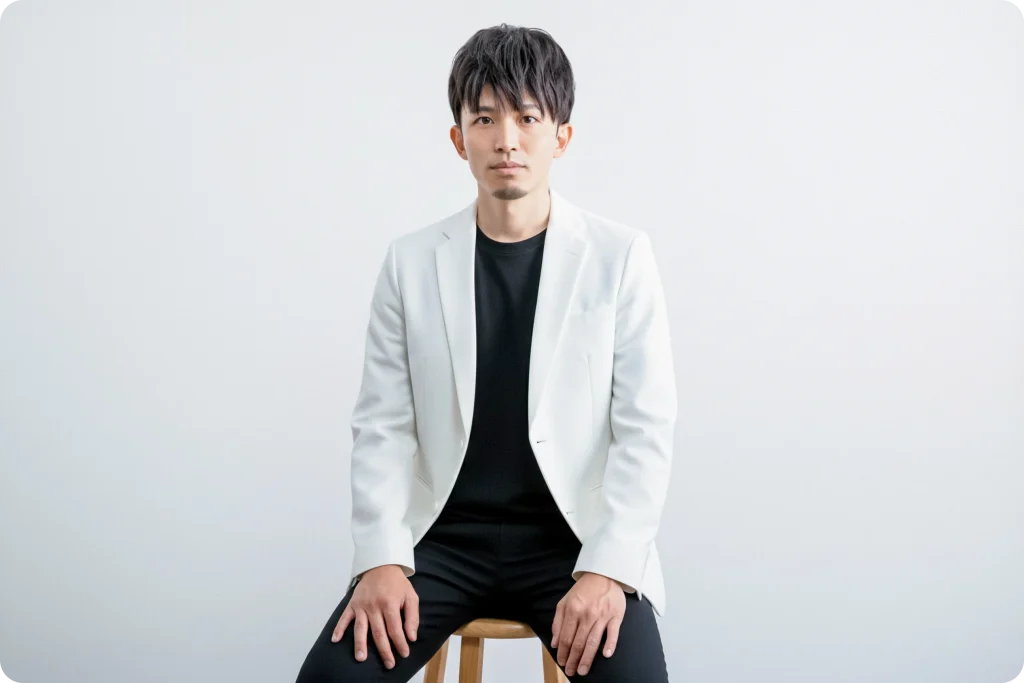CREATIVE HOUSE 代表